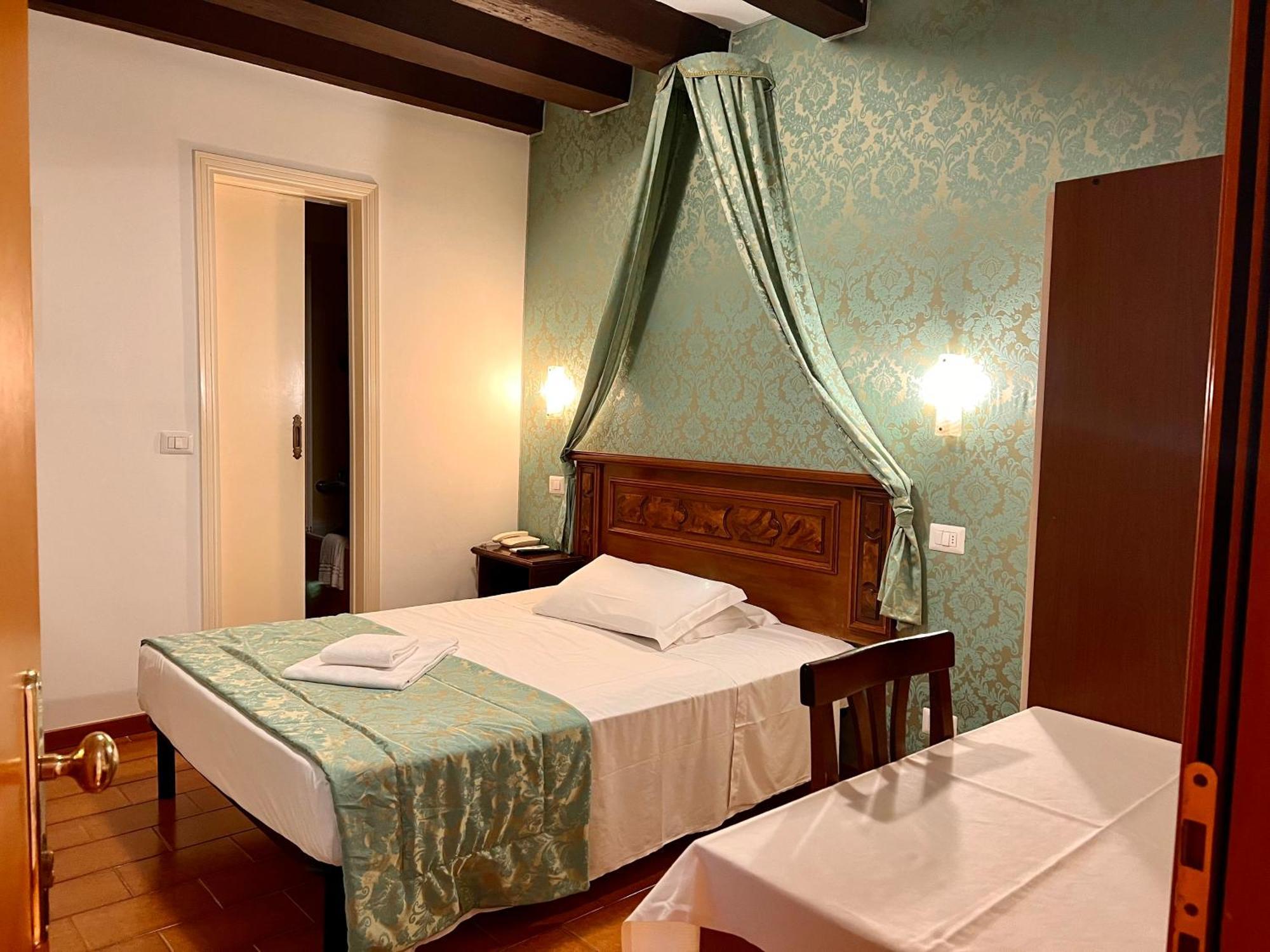 Hotel Canada Venezia